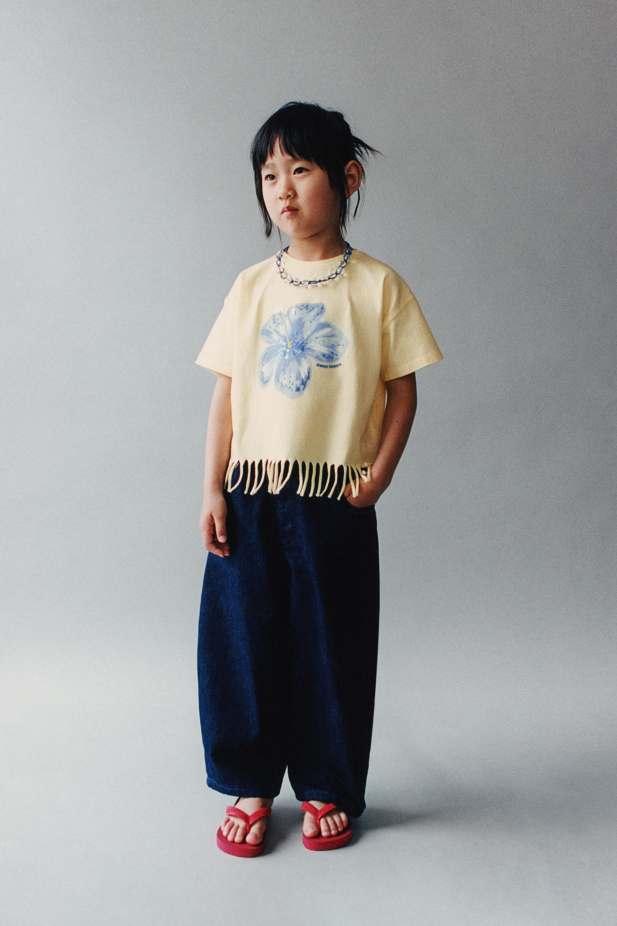 FRINGE FLOWER SEQUIN T-SHIRT